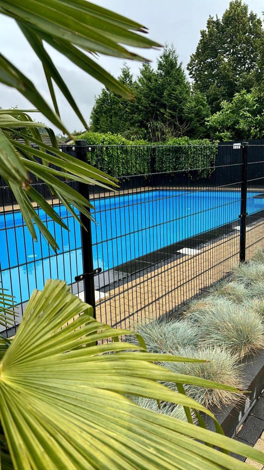 Comfortabel En Gezellig Familie Chalet Tot 6 Personen Op De Veluwe Bungalowpark De Kern Putten Bagian luar foto